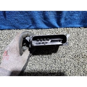 Module de commande de frein de stationnement électrique A8 D4 2010-2017 d'occasion OEM 4H0907801F - Product Image 3