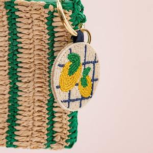 Porte-clés brodé à la main avec perles de rocaille et étiquette personnalisée, porte-clés brodé de perles de rocaille avec nom pour breloques de sac - Product Image 3