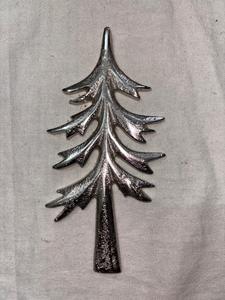 Ornement de Noël suspendu en aluminium, fait main, écologique, durable, design classique, finition métallique, pour intérieur - Product Image 5