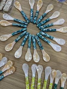 Cuillère décorative en coquillage à surface lisse pour la mise en scène de table, la décoration de spa et les projets d'intérieur côtiers - Product Image 4