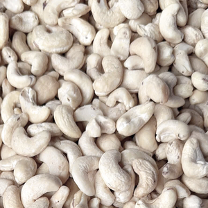 Hot Sale Best Rate Cashew <b>Nuts</b> WW180, WW240, WW320, LP, WS Cashew Vietnam Cashew <b>Nut</b> Private Label Packaging Available - Product Image 1