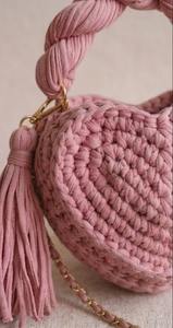 Bolso de Mano de Ganchillo con Corazón Étnico para Mujer - Bolso de Hombro Boho Rosa Empolvado con Dos Correas y Perlas, Tejido de Cordón de Algodón - Product Image 5