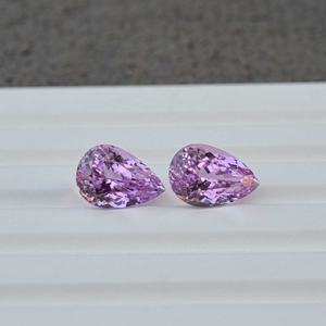 พลอยคุนไซต์สีชมพูธรรมชาติทรงลูกแพร์เจียระไนใหม่ มีจำหน่ายตามขนาดที่ต้องการ คู่พลอยคุนไซต์เข้าชุดสำหรับทำเครื่องประดับ - Product Image 1