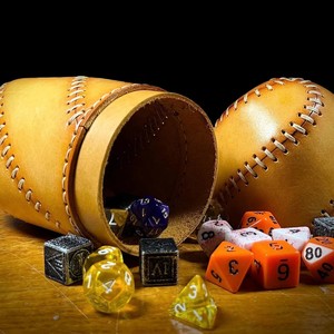 Factory Customized Design Dice Storage for Dice <b>Entertainment</b> High Quality Premium PU Leather Dice Cup for Playing Game - Product Image 5