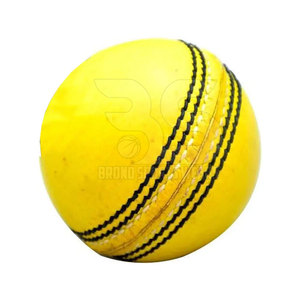 Balones de críquet de cuero para práctica y partidos competitivos que ofrecen un control de rebote confiable y una costura de alta calidad. - Product Image 3