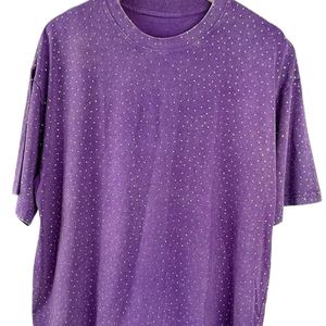 เสื้อยืดผู้ชายผ้าแคนวาสพิมพ์ลายโลโก้แบบกำหนดเอง ประดับด้วยคริสตัล หรูหรา หนานุ่ม ระบายอากาศได้ดี ทรงปกติ คอลเลคชั่นฤดูร้อน - Product Image 2