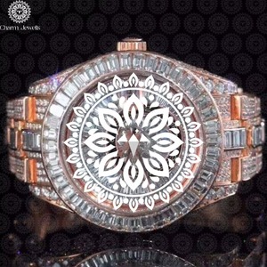 Montre en diamant moissanite de qualité supérieure haut de gamme avec moissanite VVS brillante, cadeau de luxe pour les occasions spéciales, en vente - Product Image 1