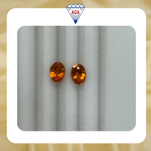 Paire de grenats naturels mandarin ovales 7x5mm 2 carats, pierres précieuses de grenat spessartite orange non traitées de Madagascar, qualité joaillerie fine - Product Image 2