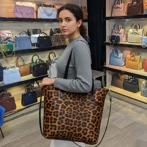 Sac fourre-tout en cuir véritable à imprimé léopard pour femme, sac à bandoulière décontracté, grande capacité, sac à main tendance pour usage quotidien - Product Image 3