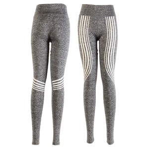 Leggings de yoga sans couture pour femme, taille haute, effet push-up, longueur cheville, en Spandex/Nylon, écologiques, pour la gym et le sport - Product Image 1