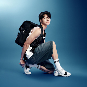 Sandalias Casuales Grises con Detalles Negros, Suela de 5cm, Punta Abierta, Marca Shondo - Product Image 1