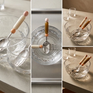 Vase circulaire de luxe en or avec supports - Fait main en bois, terre cuite et métal pour restaurants et cafés - Product Image 4
