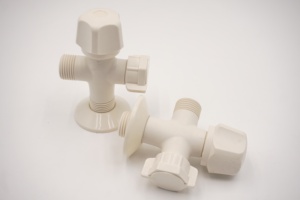 Valve en plastique POM de haute qualité en forme de T pour salle de bain et cuisine, design moderne, couleur et logo personnalisés, installation facile, garantie 1 an - Product Image 2