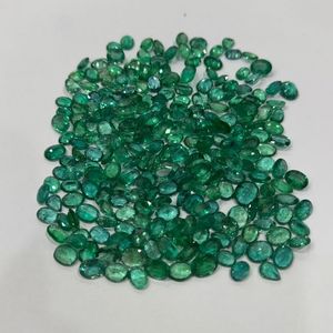 Esmeralda Zambiana Natural, Corte Ovalado, Gema Suelta, Calidad AAA, Poco Aceitosidad, Patrón Transparente, Piedras de Esmeralda Verde, Proveedor Mayorista de Gemas - Product Image 3