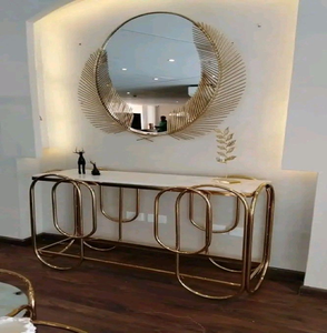 Miroir rond doré effet soleil levant avec console de luxe assortie, disponible à prix de gros. - Product Image 2