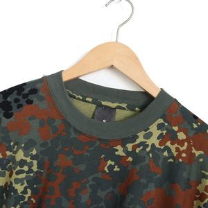 เสื้อยืดแขนสั้นผู้ชายสำหรับฤดูร้อน ผ้าโพลีเอสเตอร์ 100% แห้งเร็ว ระบายอากาศดี สไตล์ลำลอง สีพื้น ขายดีจากโรงงาน MOQ ต่ำ เหมาะสำหรับกิจกรรมกลางแจ้ง - Product Image 6