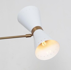 Applique murale moderne en laiton CH avec abat-jour géométrique blanc, luminaire de plafond intérieur pour salon et décoration intérieure - Product Image 1
