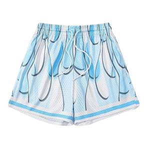 Shorts de malla transpirable con textura suave y corte moderno, diseñados para brindar comodidad, flexibilidad y un estilo informal sin esfuerzo. - Product Image 1