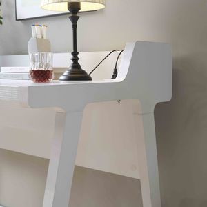 Scrivania per Home Office con Presa di Corrente e Porte USB, Struttura con Gambe in Legno, Scrivania per Computer - Product Image 4