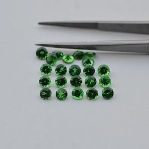 Piedras pulidas a mano de corte brillante redondo facetado de tsavorita Natural de 2mm Piedra preciosa suelta de tsavorita certificada por IGI del mejor distribuidor - Product Image 3