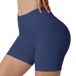 Shorts de sport premium pour femme, taille haute, élastiques, respirants, sans coutures, en Spandex/Nylon, effet froncé aux fesses - Product Image 1