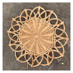 Set de table rustique en rotin fait main en forme de fleur |   Assiette de présentation en osier naturel |   Accessoires de table écologiques - Product Image 6