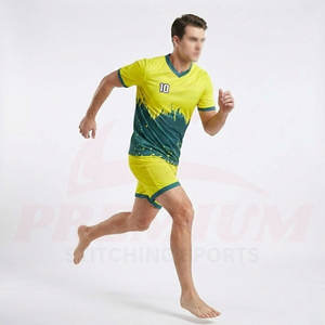 Conjunto de Uniforme de Fútbol Personalizado de Moda, Camiseta y Pantalones Cortos, Tejido Transpirable - Product Image 3