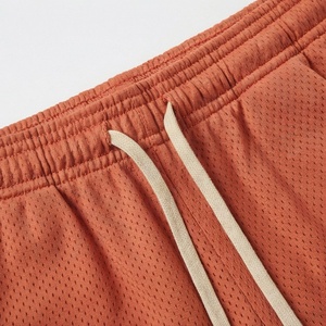 กางเกงขาสั้นผู้ชายพรีเมียมสำหรับฤดูร้อน มีกระเป๋าข้างลึกสองช่อง ผ้าตาข่าย ผ้าแคนวาส แห้งเร็ว มีเชือกผูกเอว เอวยางยืด ความยาวปานกลาง สไตล์สตรีท - Product Image 4