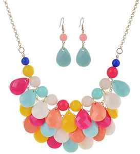 Collier de perles de résine personnalisé de luxe fabriqué à la main de qualité supérieure poli magnifique collier artisanal de perles de résine de mode pour les femmes - Product Image 2