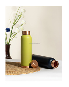 Bouteille en cuivre de 1000ml de concepteur Esthétique traditionnelle et moderne pour une vie saine pour l'eau bouillante - Product Image 6