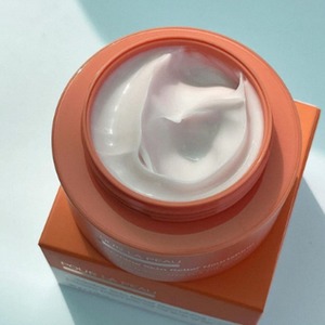[POUR LA PEAU] ครีมปรับสีผิว ส่วนผสมจากธรรมชาติ บำรุงผิวหน้าให้ชุ่มชื้น ไม่เหนียวเหนอะหนะ - Product Image 3