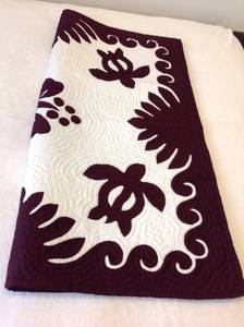 Luxury Stylish Handmade Deep <b>Plum</b> Sea Turtle & Hibiscus Hawaiian Quilt Hot Sale Wholesale 100% Cotton Home <b>Bedding</b> Decor Quilt - Product Image 5