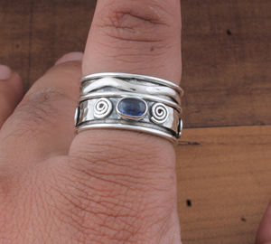 925 Sterling <b>Silver</b> Natural Blue Kyanite <b>Boho</b> Vintage Wedding Band <b>Ring</b> Stackable Fine Jewelry Unisex Handmade Hammered Anxiety - Product Image 3