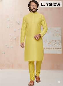 Ensemble Kurta Pajama de créateur en soie douce de qualité supérieure, tissé sur mesure, avec motif ton sur ton - Product Image 4