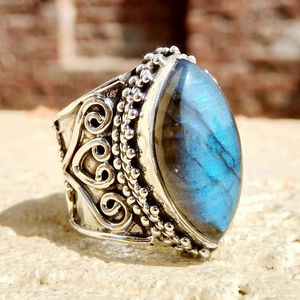 Handcrafted <b>Labradorite</b> <b>Ring</b> Natural Gemstone 925 Sterling Silver Jewelry Flashy Blue Fire <b>Ring</b> Boho Chic Gift - Product Image 3