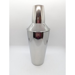 Shaker à cocktails en acier inoxydable, finition argentée, design moderne, capacité 500 ml, pour bar à domicile, fêtes et cocktails. - Product Image 1