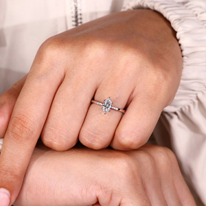 Bague de fiançailles et de mariage en diamant de laboratoire taille marquise 1,10 carat, plaqué or 14 carats, vermeil, bijoux de fête - Product Image 5
