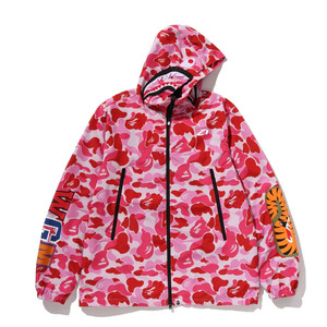 Veste coupe-vent à capuche entièrement zippée noire personnalisée pour homme, avec bandes réfléchissantes, style streetwear, coupe-vent léger, veste de sport pour homme - Product Image 5