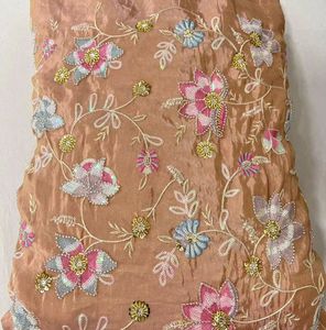 Tissu en coton brodé de luxe pour robes élégantes, robes sophistiquées et tenues de soirée haut de gamme avec personnalisation de marque - Product Image 1