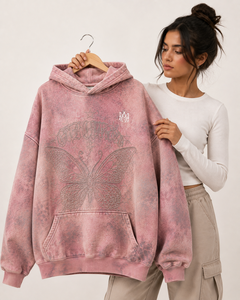Sudadera con Capucha Oversize Rosa con Lavado Ácido y Estampado de Mariposas con Pedrería, Unisex, Ajuste Regular, Algodón French Terry, Ropa Urbana de Otoño - Product Image 1