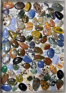 Lote de Cabujones de Piedras Preciosas Naturales Mixtas, Calidad AAA, Piedras Sueltas Pulimentadas, Todas las Formas y Tamaños Disponibles, Venta al Por Mayor para la Fabricación de Joyería - Product Image 3
