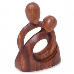 Escultura romántica de madera, color marrón, 8 pulgadas de alto, Eternidad del Amor, escultura romántica de madera marrón hecha a mano, arte decorativo para parejas. - Product Image 5