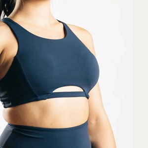 Ensemble 2 pièces de sport personnalisé : Soutien-gorge push-up et short cycliste pour fitness, yoga et entraînement 2026 - Product Image 4
