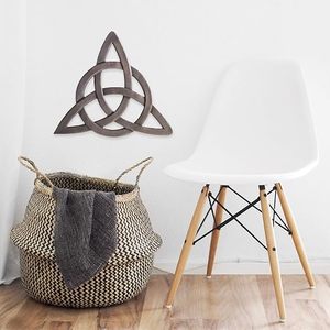Décoration murale artisanale nœud celtique Triquetra, finition bronze antique, symbole du nœud de la Trinité entrelacé, art mural décoratif pour la maison - Product Image 4