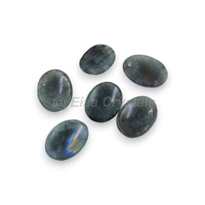 Pierre de méditation ovale en malachite synthétique polie, cristal de guérison Feng Shui, pierre de poche, vente en gros, exportateur et fournisseur en vrac - Product Image 2