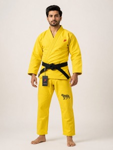 Uniforme de judo de alto rendimiento diseñado con tela resistente, ajuste flexible y comodidad transpirable para cada sesión de entrenamiento. - Product Image 1