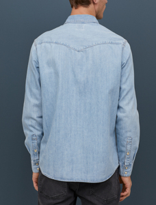 Nueva Camisa de Mezclilla Azul Claro para Hombre, Manga Larga, Cuello Clásico, Corte Regular, Cierre de Botones, Algodón Lavado - Product Image 3