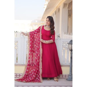 VESTIDO DE COLOR ROSA READYMADE ALIA CUT CON DUPATTA 2017 - Product Image 3
