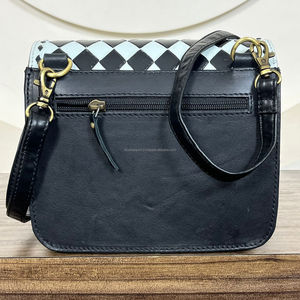 Nuevo bolso cruzado de cuero mecanizado a mano con cuero de vaca y patrón de tablero de ajedrez blanco y negro bolso de hombro de estilo occidental para mujer - Product Image 5