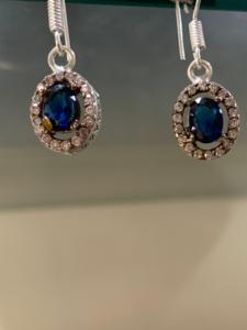 Boucles d'oreilles pendantes en perles et zircon bleu avec forme ovale et pendentif rond pour femme, bijoux de qualité supérieure, vente en gros - Product Image 2